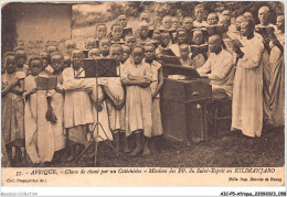 AICP5-AFRIQUE-0538 - AFRIQUE - Classe De Chant Par Un Catéchiste - MISSIONS DES P P DU SAINT-ESPRIT Au KILMANDJARO - Tanzania