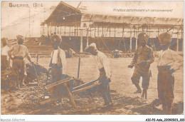 AICP2-ASIE-0214 - GUERRE 1914 - Hindous Construisant Un Cantonnement - Inde