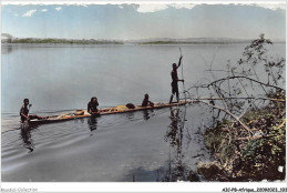 AICP8-AFRIQUE-0906 - L'AFRIQUE EN COULEURS - Pirogue Sur Le Fleuve - Zonder Classificatie