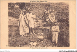 AICP7-AFRIQUE-0754 - MISSIONS DES LAZARISTES - Petites Filles à La Fontaine - Non Classés