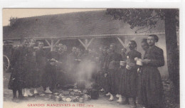 Côte-d'Or - Grandes Manoeuvres De L'Est 1904 - Les Zouaves à St-Julien Dégustant La Soupe Dans Une Popote - Other & Unclassified