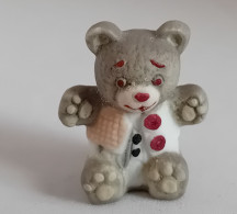 FEVE - FEVES - "DE LIN ET DE RAPHIA 2015" - OURS EN PELUCHE  GRIS ET ROUGE -  MAT - - Sonstige & Ohne Zuordnung