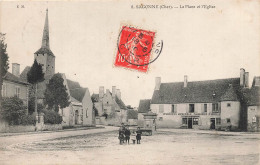 Sagonne * La Place Et L'église Du Village * épicerie Mercerie * Villageois - Autres & Non Classés