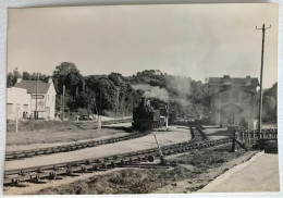 Photo Ancienne - Snapshot - Train - Locomotive - MUR DE BRETAGNE CARHAIX - Bretagne - Ferroviaire - Chemin De Fer - RB - Eisenbahnen