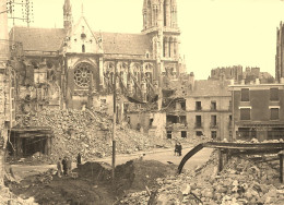 Nantes * WW2 * 2 Photos Anciennes * Quartier St Nicolas , église & Charcuterie MARGUIS * Bombardements * 18x13cm - Nantes