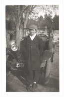 Cpa Carte-photo Jeune Homme Devant Automobile à Identifier  (AU) - Voitures De Tourisme