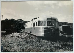 Photo Ancienne - Snapshot - Train - Autorail Renault - GUINGAMP - Bretagne - Ferroviaire - Chemin De Fer - RB - Treni