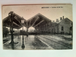 Cpa 79 Bressuire Intérieur De La Gare - Bressuire