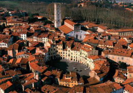 73945826 Lucca_Toscana_IT Anfiteatro Romano E Basilica Di San Frediano Veduta Ae - Autres & Non Classés