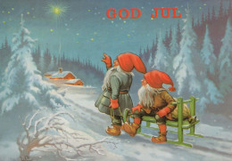 PÈRE NOËL Bonne Année Noël GNOME Vintage Carte Postale CPSM #PBA719.A - Santa Claus