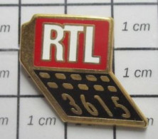 912E  Pin's Pins / Beau Et Rare / MEDIAS / RADIO RTL MINITEL 3615 Par DECAT - Mass Media