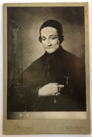 Photographie Ancienne - Religieux Receveur Antoine Sylvestre Rochey 1912 - Mme Gosselin - Photographe Viguié CAEN - Identified Persons
