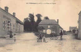 France - VILLETRUN (41) La Place Et L'église - Café Ginel, éditeur De La Carte - UNE PETITE DÉCHIRURE EN HAUT Voir Les S - Other & Unclassified