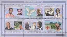 Guinea-Bissau 4265-4270 Sheetlet (complete. Issue) Unmounted Mint / Never Hinged 2009 Defender Of Peace - Guinée-Bissau