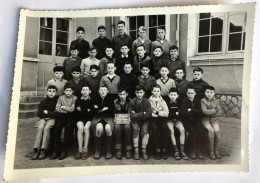 Photographie Scolaire De 1958 - école VICTOR HUGO Angers - Identified Persons