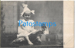 229055 REAL PHOTO COSTUMES BABY SITTING IN FONOLA FONOGRAFO POSTAL POSTCARD - Photographs