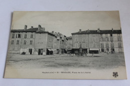 Brioude - Place De La Liberté - Brioude