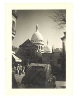 Photo Automobile Citroën 2 CV, Vue De La Place Du Tertre , Paris - Automobili