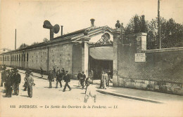 18 BOURGES. La Sortie Des Ouvriers De La Fonderie - Bourges