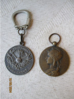 Ancienne Médaille UNION Des SAPEURS POMPIERS De L'EURE 1890+Porte-Clés "SAUVER Ou PERIR- DEVOUEMENT "Sapeur De Louviers. - Brandweer