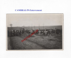 CAMBRAI-59-Enterrement-Tombes-Cimetiere-CARTE PHOTO Allemande-GUERRE 14-18-1 WK-MILITARIA- - Cambrai