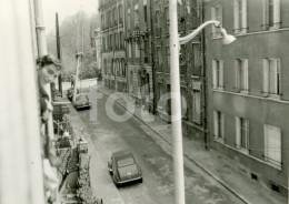 50s ORIGINAL AMATEUR PHOTO FOTO RENAULT FREGATE CITROEN 2CV MALLE BOMBÉE FRANCE AT269 - Lieux
