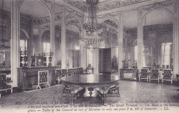 Postcard - Versailles - Le Grande Trianon - 'Le Salon Des Glaces - Card No. 202 VG - Non Classés