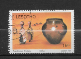 LESOTHO " N°  403  " POTTERIE " - Lesotho (1966-...)