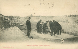 38)   VIRVILLE  -  CAMP De  CHAMBARAN  - En Batterie - Viriville