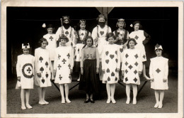 CP Carte Photo D'époque Photographie Vintage école Fête Déguisement Jeu Cartes - Autres & Non Classés