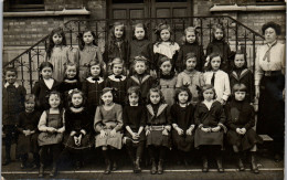 CP Carte Photo D'époque Photographie Vintage Enfant école Maitresse Classe - Other & Unclassified