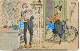 229058 ART ARTE SIGNED WOMAN WITH BICYCLE AND MAN WITH CRYING BABY CUT POSTAL POSTCARD - Other & Unclassified