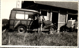 Photographie Photo Vintage Snapshot Amateur  Automobile Voiture Break St Jacut  - Automobili