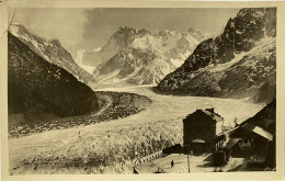 CPSM CHAMONIX. Gare Du Montenvers, Mer De Glace Et Grandes Jorasses - Chamonix-Mont-Blanc