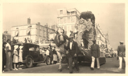 Les Sables D'olonne * RARE 9 Photos Après Guerre 39/45 War WW2 * Chars De La Mi Carême Ou Cavalcade , Les Reines - Sables D'Olonne