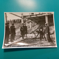 Foto Il Federale Antonio Lacava Durante La Premiazione Dei Concorsi Agrari Nazionali - L'Aquila 19/01/1943 - Krieg, Militär