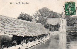 4V4Sb    89 Sens Le Gué St Jean Lavoir Lavandiéres (vue Pas Courante) - Sens