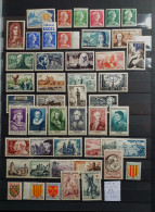 05 - 24 - France - 1955 - Année Complète ** - MNH -  N° 1029 * - MH  - Cote : 250 Euros - Unused Stamps