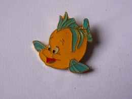 Pins DISNEY POLOCHON - Disney