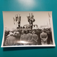 Foto Il Federale Antonio Lacava Durante La Premiazione Dei Concorsi Agrari Nazionali - L'Aquila 19/01/1943 - Oorlog, Militair