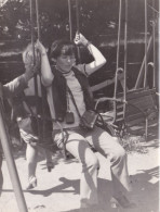 Old Real Original Photo - 2 Women On A Swing - Ca. 17x13 Cm - Anonymous Persons