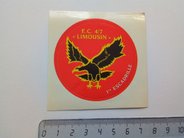 Autocollant Sticker  Collection Militaire Militaria Insigne Avion Aviation 1re Escadrille Limousin De (bazarcollect28) - Pegatinas