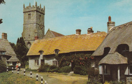 Postcard - The Old Cottage And Church, Godshill - I.O.W - No Card No  - Very Good - Zonder Classificatie