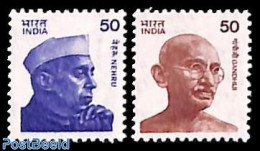 India 1983 Gandhi/Nehru 2v, Mint NH, History - Gandhi - Politicians - Neufs