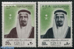 Saudi Arabia 1977 King Khaled 2v, Mint NH, History - Kings & Queens (Royalty) - Case Reali