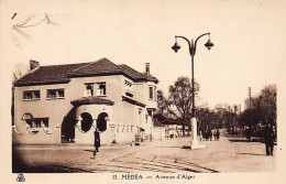 MEDEA - Avenue D'Alger - Médéa