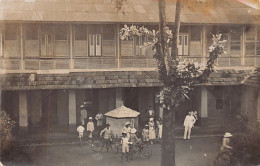 Guyane - CAYENNE - La Cour De L'école Des Sœurs De Saint-Joseph De Cluny - CARTE PHOTO - Cayenne