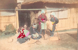 Japan - Group Of Peasants - REAL PHOTO Tinted - Sonstige & Ohne Zuordnung