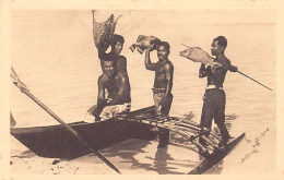 Micronesia - CAROLINES ISLANDS - Fishermen - Publ. Missionary Jesuits 4 - Micronesië