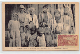 Guadeloupe - Famille D'Indiens Travaillant La Canne à Sucre - Family Of Sugar Cane Coolie Workers From India - Ed. Lévy  - Sonstige & Ohne Zuordnung